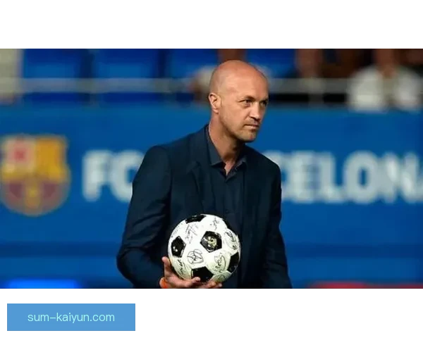 克鲁伊夫足球理念影响下的现代战术发展与球队表现分析